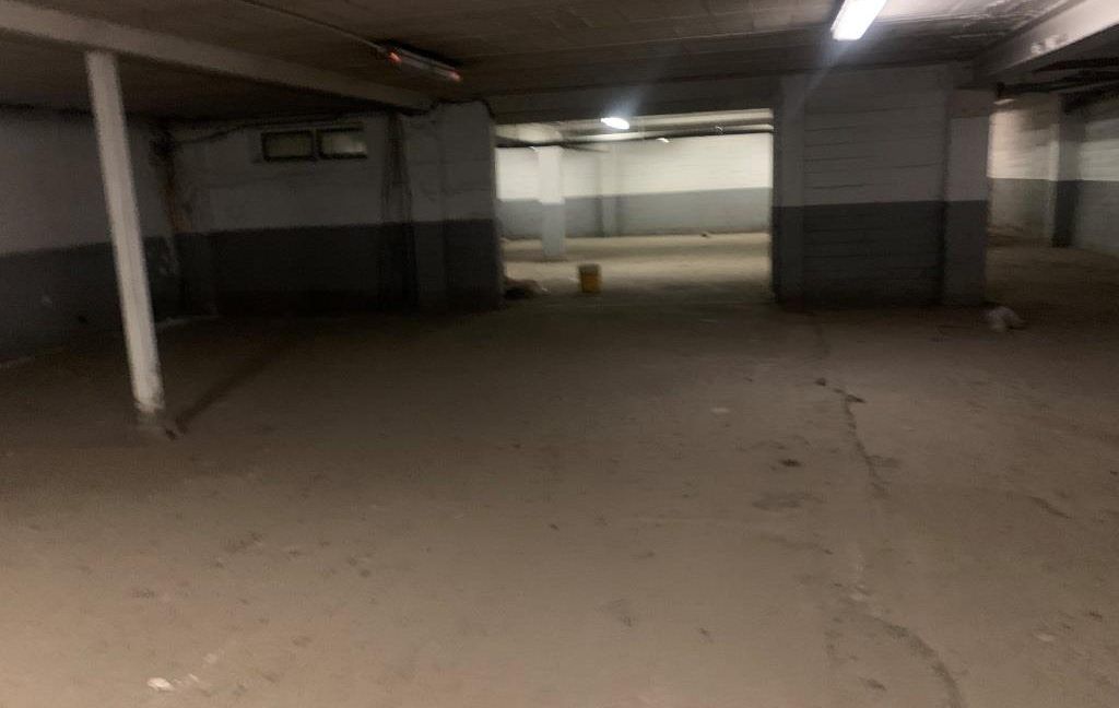 4423