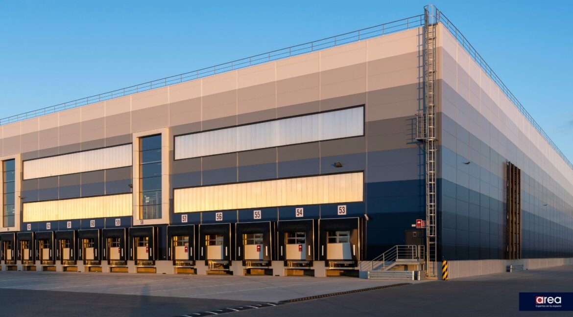 El mercado inmobiliario logístico e industrial en España: perspectivas y tendencias para 2025