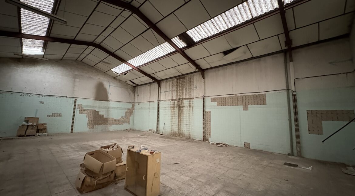 4689